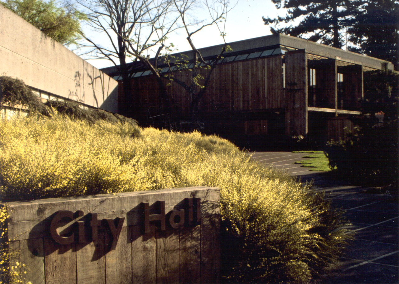 About North Vancouver Civic Centre - City Hall