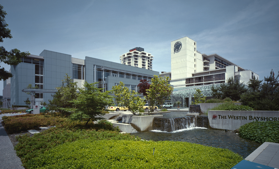 About Westin Bayshore Hotel
